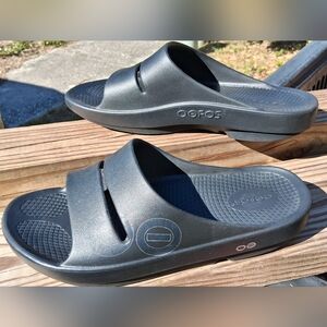 OOFOS Ooah Sports Slides NWOT Men's 10 Women's 12